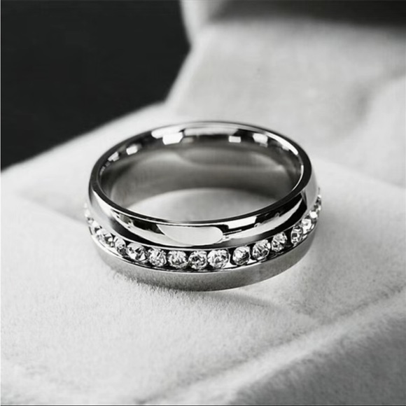 New Unisex Beautiful Titanium Steel Couple Rings - Picture 2 of 6